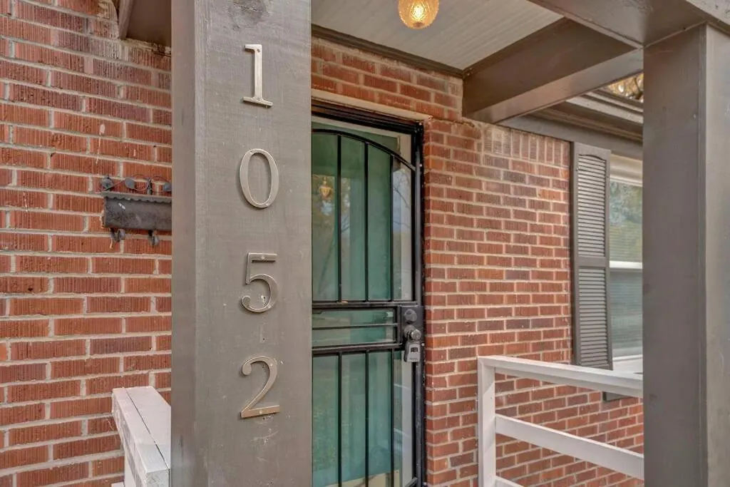 The Zen Den By Uofm- 3Br W Large Outdoor Area Apartman Memphis 0*,